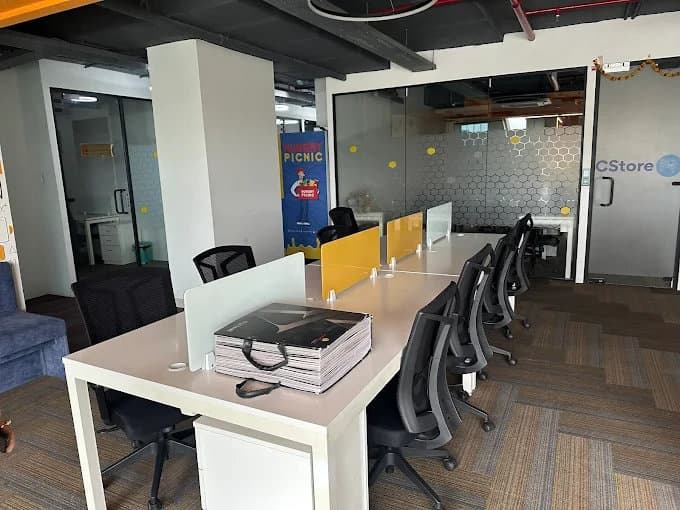 Trendz Cowork Valley
