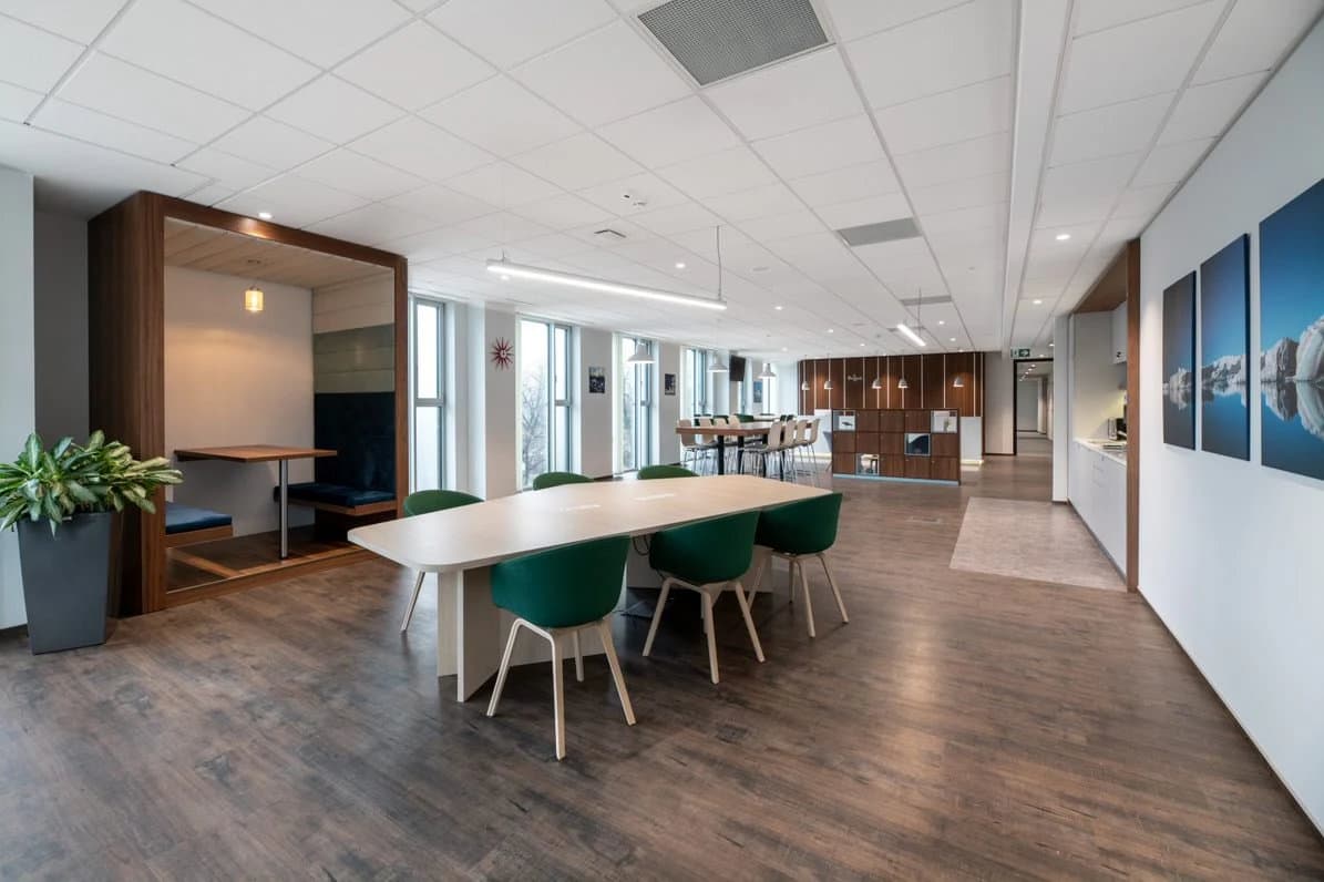 Regus Unity One